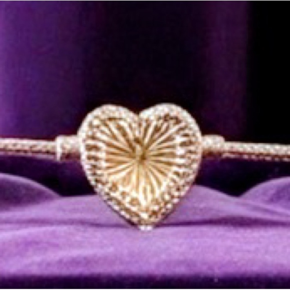 Rachel Zoe - Women's Sterling Silver plated Gold Heart 7” bracelet.